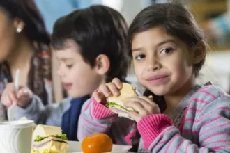 Healthy Eating Kids 0 مجلة نقطة العلمية
