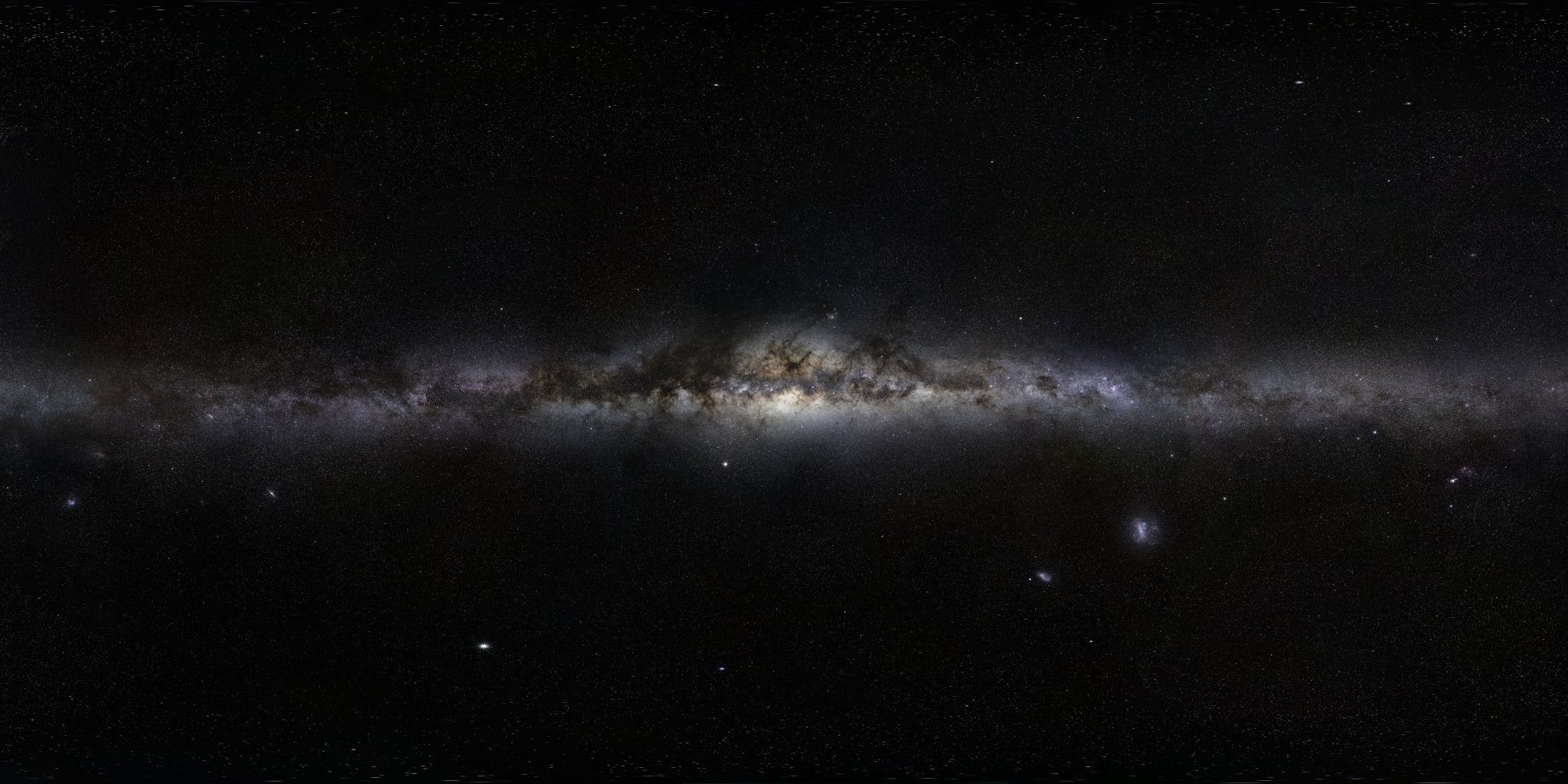 20091101231243 milkywaypan brunier h600 علماء بريطانيون يقولون ان مجرتنا لها 4 أذرع مجلة نقطة العلمية
