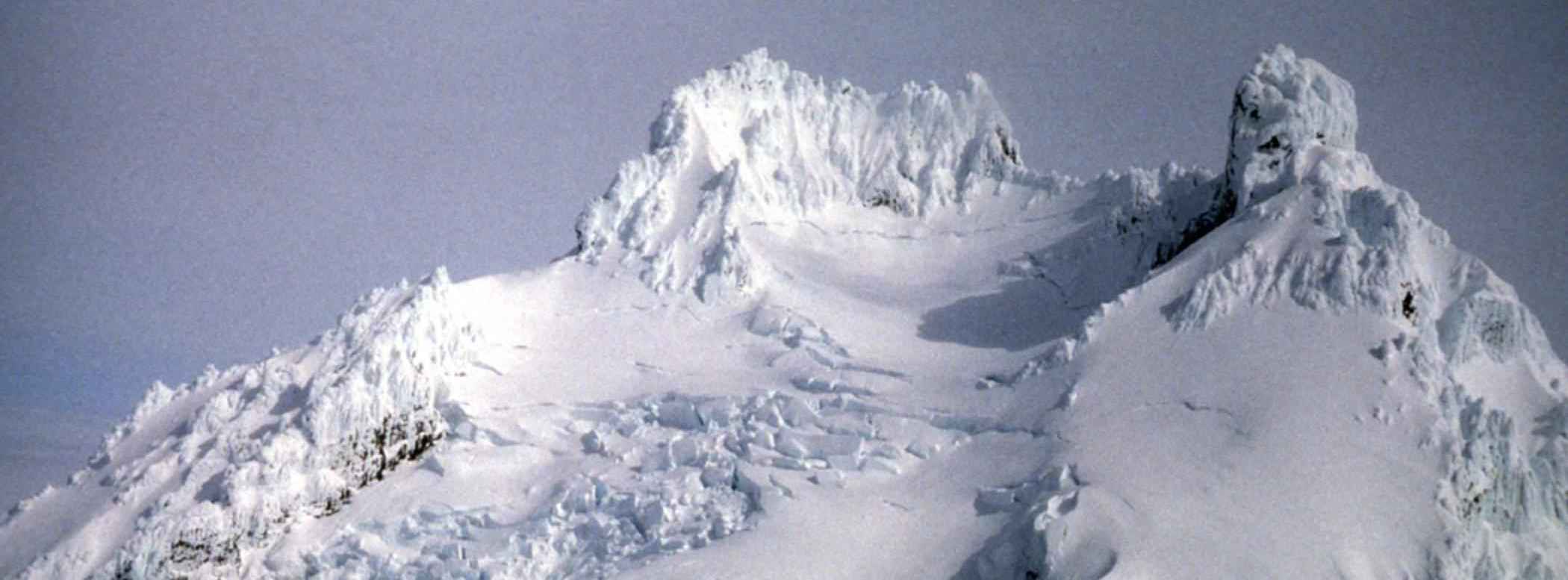 Isanotski Volcano Covered With Ice And Snow E1410161482269 مجلة نقطة العلمية