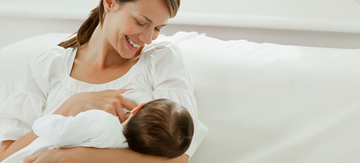 breastfeedıng الرضاعة الطبيعية قد تقي من سرطان الثدي مجلة نقطة العلمية