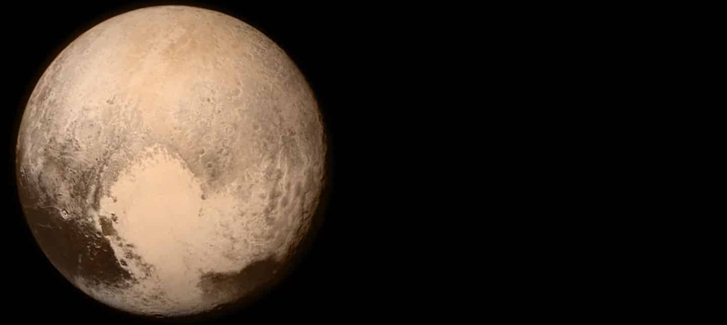 Pluto Main 4 E1457772100123 مجلة نقطة العلمية