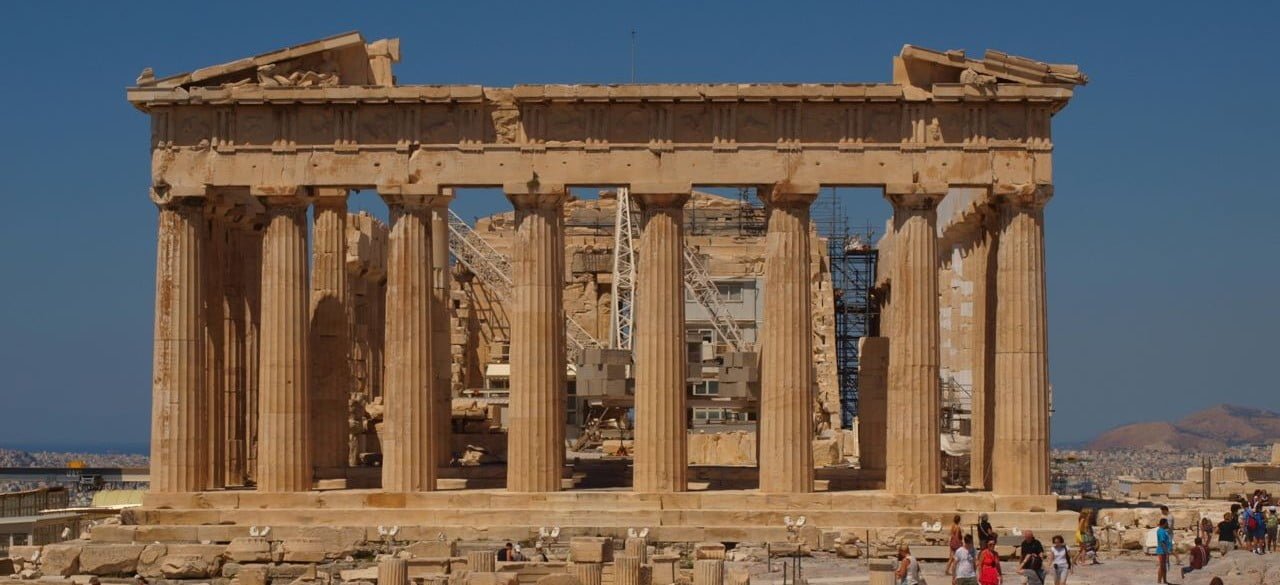 Acropolis Greece E1450186347594 مجلة نقطة العلمية