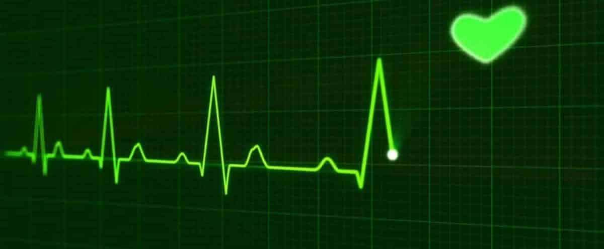 heart e1539414804307 مستشعر ذاتي التشغيل يعمل على مراقبة القلب والعمليات مجلة نقطة العلمية
