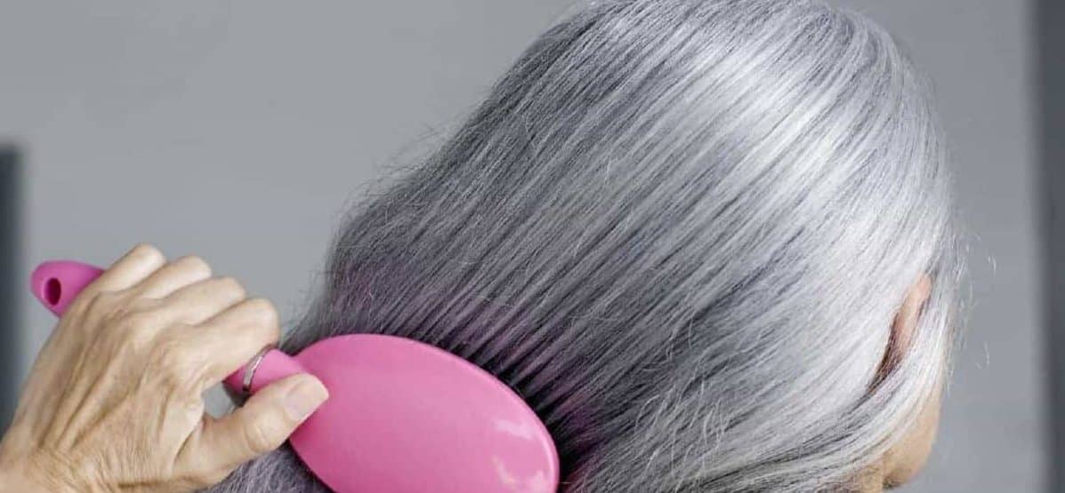 How To Get Rid Of Gray Hair Naturally And Permanently E1542324930948 مجلة نقطة العلمية