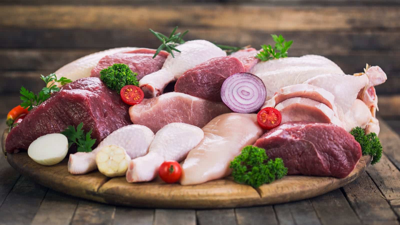 red and white meat اللحوم البيضاء أيضا ترفع مستويات الكوليسترول "الضار" في الدم مجلة نقطة العلمية