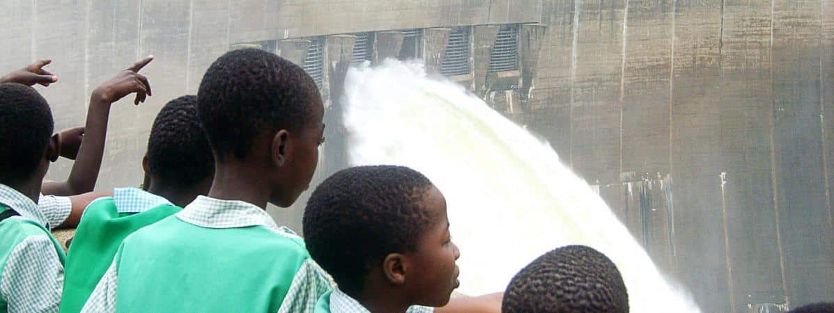 20641367 الجفاف الناتج عن تغير المناخ يحرم زمبيا من الكهرباء مجلة نقطة العلمية