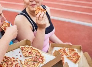 Eat Junk Pizza After Workout مجلة نقطة العلمية