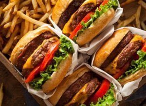 Fast Food Burgers مجلة نقطة العلمية
